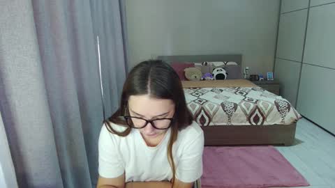 Snapshot of kristall_xxx chatting on September 16, 2025, 6:58 am twitter    Annemarye 23 online show from September 16, 2025, 6:58 am