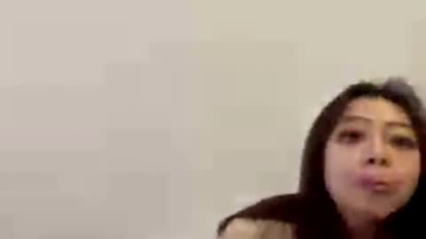 Kristen online show from April 15, 2026, 6:37 pm