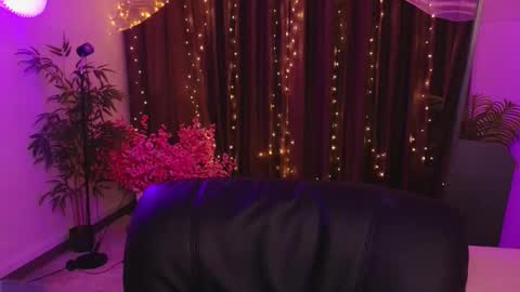 Kristen online show from January 5, 2026, 10:24 pm