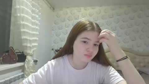 Snapshot of kristiancommes chatting on July 22, 2026, 10:12 pm Alisa online show from July 22, 2026, 10:12 pm