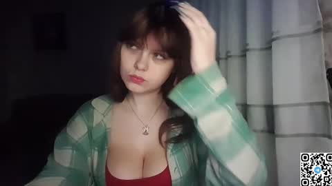 Snapshot of kristibloom chatting on October 11, 2025, 6:17 pm Christie online show from October 11, 2025, 6:17 pm