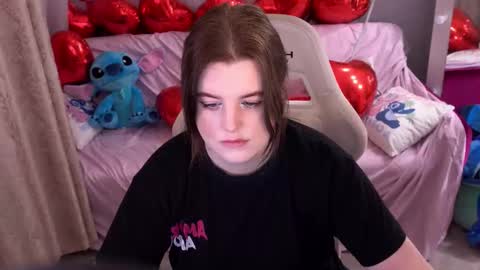 Snapshot of kristifoxy chatting on February 8, 2026, 6:17 am kristifoxy online show from February 8, 2026, 6:17 am