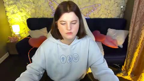 Snapshot of kristifoxy chatting on March 17, 2026, 6:17 am kristifoxy online show from March 17, 2026, 6:17 am