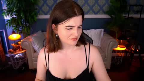 kristifoxy online show from June 6, 2026, 12:54 pm