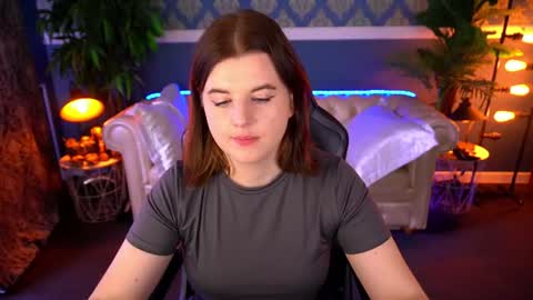 kristifoxy online show from June 16, 2026, 12:19 pm