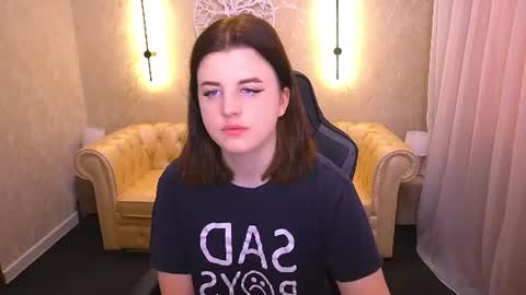 kristifoxy online show from July 24, 2026, 8:12 am