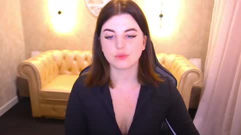 kristifoxy online show from July 30, 2026, 5:28 am
