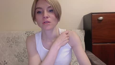 kristina_vagner online show from February 8, 2025, 1:33 pm