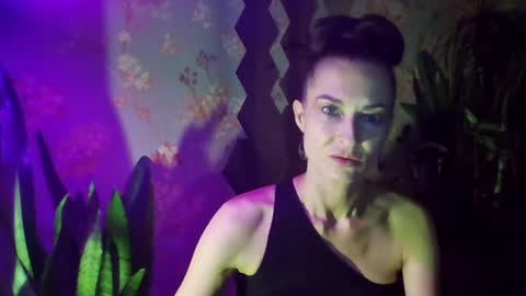 Kristina online show from December 10, 2024, 7:22 pm