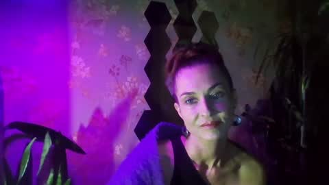 Kristina online show from December 30, 2024, 7:32 pm