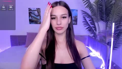 Snapshot of kristine_beauty chatting on October 8, 2025, 8:23 am Kristi online show from October 8, 2025, 8:23 am