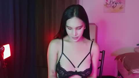 Snapshot of kristineflores156 chatting on April 5, 2026, 2:03 pm Cum4You TS69 online show from April 5, 2026, 2:03 pm