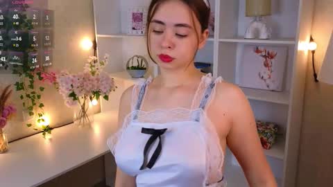 Snapshot of kristinemckerley chatting on October 2, 2025, 12:50 am Sofia online show from October 2, 2025, 12:50 am