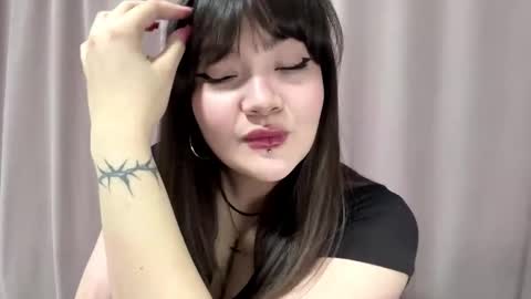 Snapshot of kristinevelastegui chatting on March 15, 2026, 4:35 pm Alisha online show from March 15, 2026, 4:35 pm