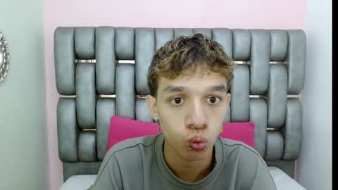 Snapshot of kristof_mills chatting on December 2, 2024, 1:36 am KRIS online show from December 2, 2024, 1:36 am
