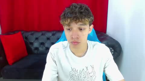 Snapshot of kristof_mills chatting on February 16, 2025, 8:33 pm KRIS online show from February 16, 2025, 8:33 pm