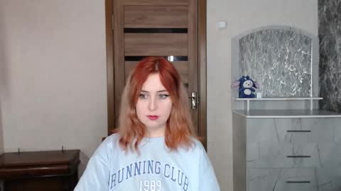 Snapshot of kristy_fran chatting on September 14, 2025, 11:04 pm Kristy online show from September 14, 2025, 11:04 pm