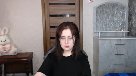 Snapshot of kristy_fran chatting on October 19, 2025, 9:26 pm Kristy online show from October 19, 2025, 9:26 pm