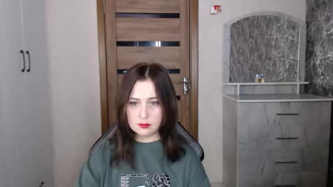 Snapshot of kristy_fran chatting on October 26, 2025, 9:31 pm Kristy online show from October 26, 2025, 9:31 pm