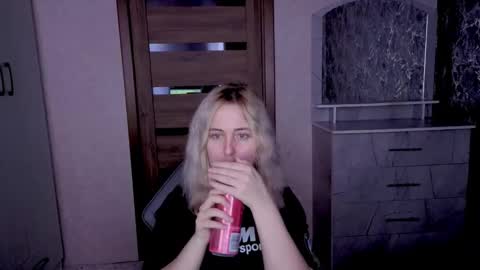 Kristy online show from April 29, 2026, 12:05 am