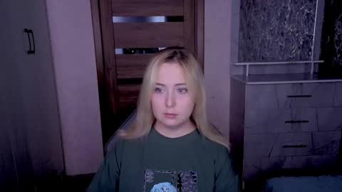 Kristy online show from May 19, 2026, 2:18 am