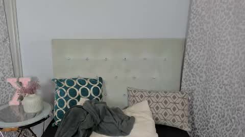 KristyFlowers online show from May 10, 2026, 2:22 pm
