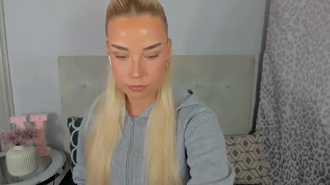 KristyFlowers online show from May 11, 2026, 2:45 pm