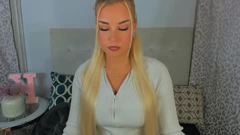 KristyFlowers online show from June 7, 2026, 2:21 pm