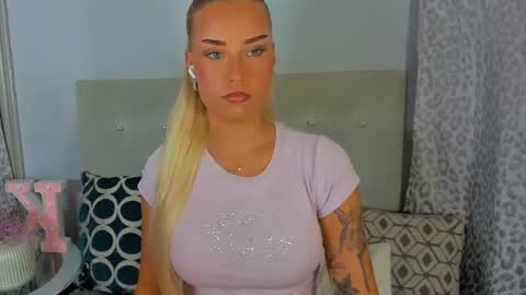 KristyFlowers online show from June 19, 2026, 2:32 pm