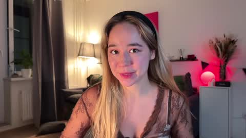 Kristy Nip slip shady  Best model on CB  online show from December 24, 2024, 6:50 pm