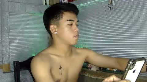 Snapshot of kritthanarkorn chatting on February 23, 2026, 5:43 pm kritthanarkorn online show from February 23, 2026, 5:43 pm