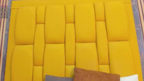 krixty online show from March 26, 2026, 2:06 am