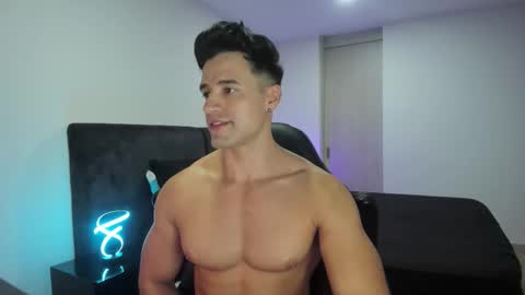 Snapshot of krops_ chatting on October 5, 2025, 11:24 pm KROPS online show from October 5, 2025, 11:24 pm