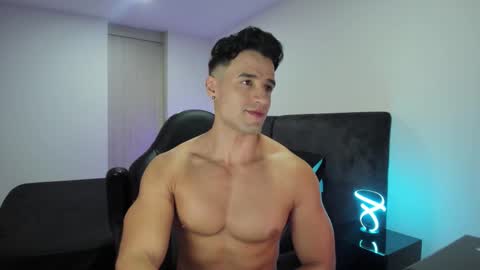 Snapshot of krops_ chatting on October 10, 2025, 7:18 am KROPS online show from October 10, 2025, 7:18 am