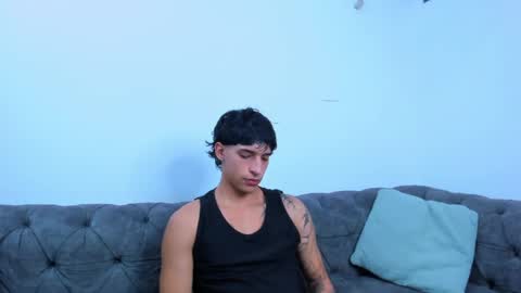 Kroy Wave  Muscle Tattoos Latino online show from May 16, 2026, 3:36 am