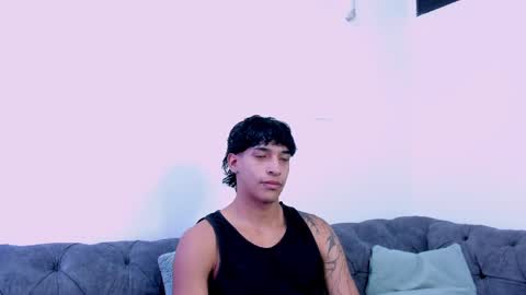 Kroy Wave  Muscle Tattoos Latino online show from May 20, 2026, 3:13 am