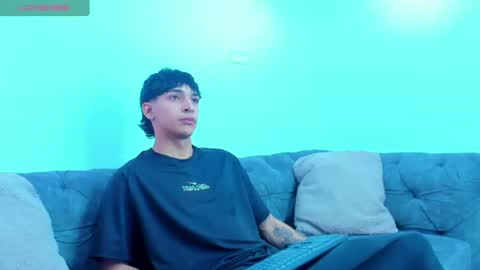 Kroy Wave  Muscle Tattoos Latino online show from July 6, 2026, 3:14 am