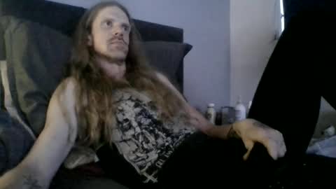 Snapshot of krullz123 chatting on July 3, 2026, 11:55 pm Krullz online show from July 3, 2026, 11:55 pm
