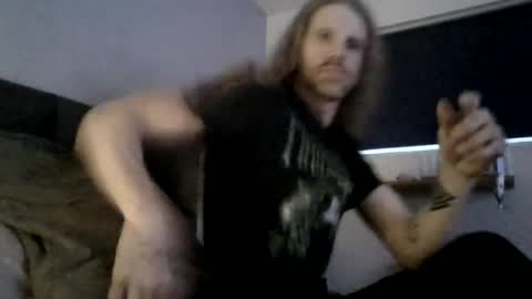 Snapshot of krullz123 chatting on July 8, 2026, 12:59 am Krullz online show from July 8, 2026, 12:59 am