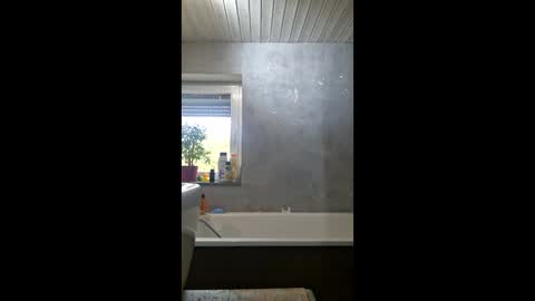 krummersaebel online show from December 18, 2025, 11:16 am