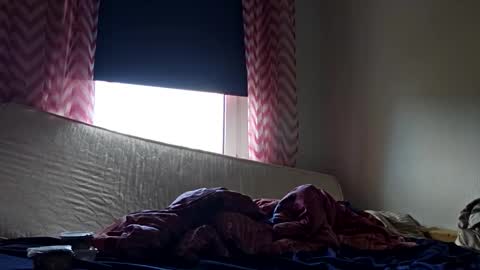 Snapshot of kryptoni18435 chatting on October 2, 2025, 10:33 am Tommy online show from October 2, 2025, 10:33 am