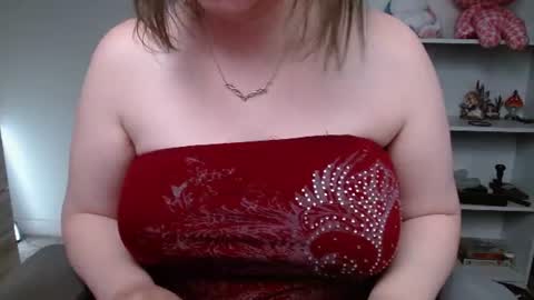 Snapshot of krystalsyxx chatting on July 5, 2026, 10:06 pm Krystal Syx online show from July 5, 2026, 10:06 pm