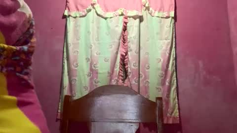 Mia online show from February 18, 2026, 2:07 am