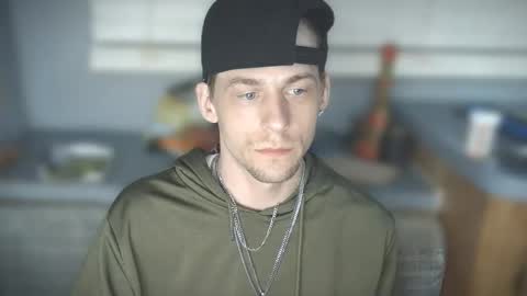 krytiar1992 online show from April 10, 2026, 9:36 am