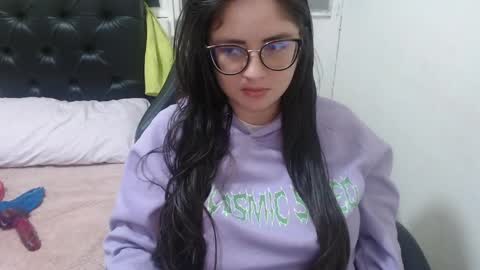 kryystaladams online show from April 16, 2026, 7:03 pm