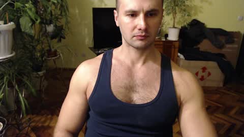 Snapshot of ksanderua chatting on February 7, 2025, 4:35 pm ksanderua online show from February 7, 2025, 4:35 pm