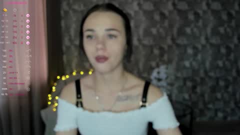 Snapshot of kseni_a chatting on December 14, 2025, 10:42 am Ksenia online show from December 14, 2025, 10:42 am