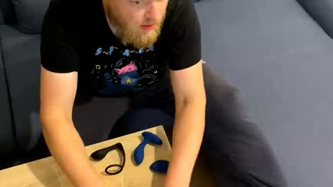 Snapshot of kubadelo chatting on September 24, 2025, 8:12 pm Tony online show from September 24, 2025, 8:12 pm