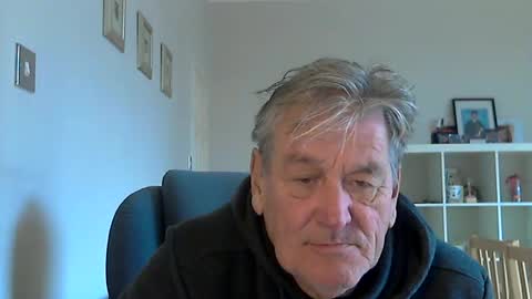 kubix29 online show from October 3, 2025, 12:46 pm
