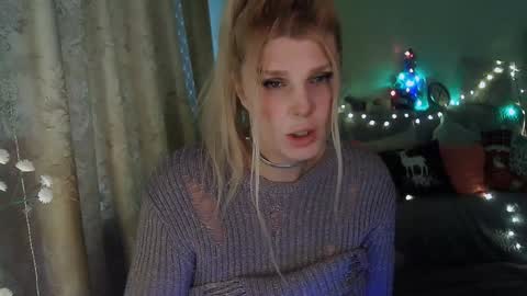 Annika  MTF ts post -op online show from December 4, 2024, 10:35 am